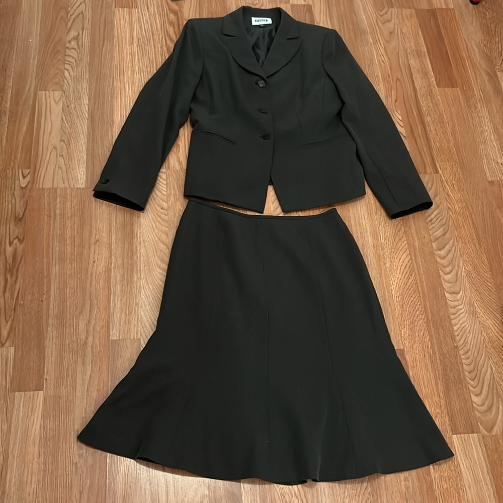 Kasper 2 Piece Skirt Jacket Set Sz 10